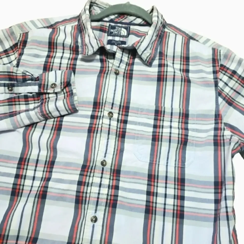 The North Face Men's Plaid Long Sleeve Button Shirt Lightweight Size Medium‎